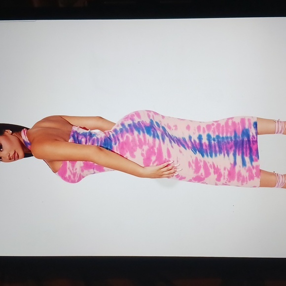 Dress - Picture 3 of 5